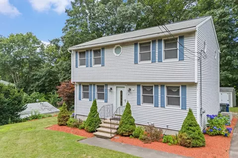36 Clark Ave, Dracut, MA 01826