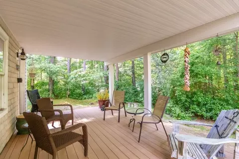 150 Spring Meadow Ln #150, Hanover, MA 02339