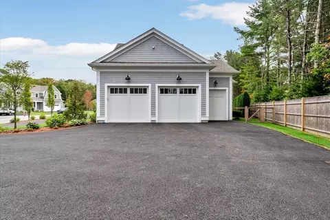 14 Willow Cir, Mashpee, MA 02649 photo 16