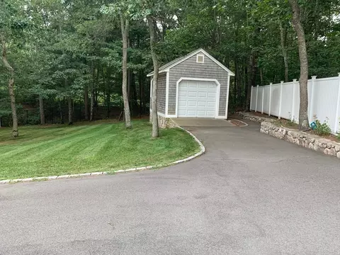 35 Sharon Cir, Osterville, MA 02655 photo 9