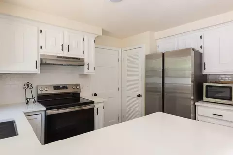 35 Sharon Cir, Osterville, MA 02655 photo 21