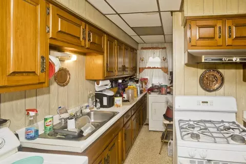 22 Maple Ter, West Springfield, MA 01089 photo 38