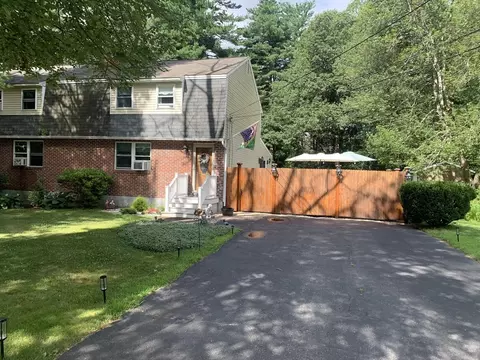 15 Maylane Dr #15, Salem, NH 03079