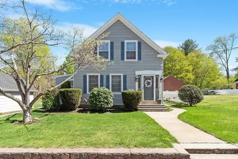 13 Washington St, North Reading, MA 01864