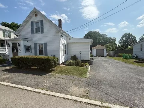 19 Lincoln St, Fitchburg, MA 01420