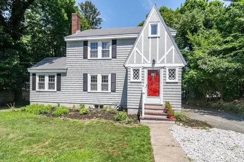 847 Worcester St, Wellesley, MA 02481