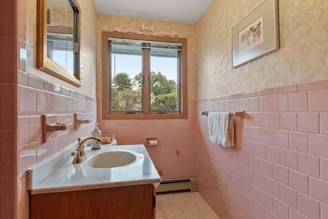 60 Dick Dr, Worcester, MA 01609 photo 24