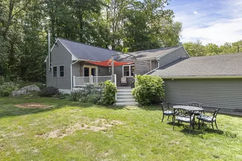 Exterior - 2136 Winthrop St, Dighton, MA 02764 photo 4 of 4