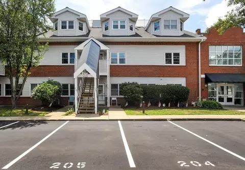 26 School St #205, Hull, MA 02045