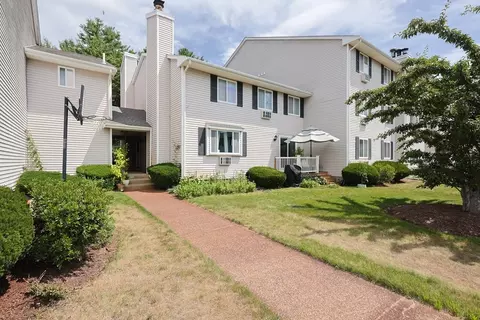 10 Erick Rd #4, Mansfield, MA 02048