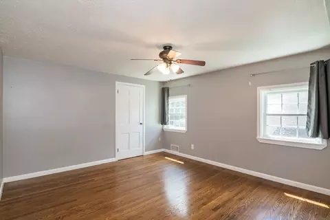 115 Abbott St, Springfield, MA 01118 photo 13