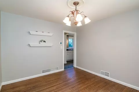 115 Abbott St, Springfield, MA 01118 photo 5