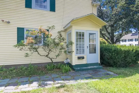 115 Abbott St, Springfield, MA 01118 photo 2