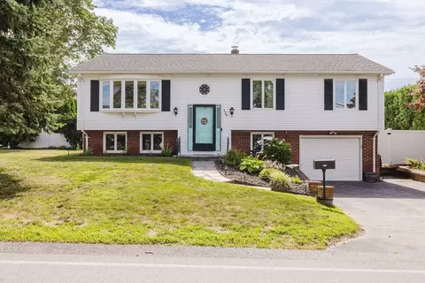 528 Regan Rd, Somerset, MA 02726