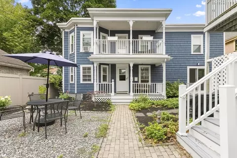 39 Sargent St #1, Cambridge, MA 02140
