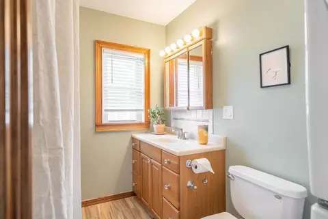 Bath - 61 Acushnet Ave, Worcester, MA 01606 photo 1 of 4