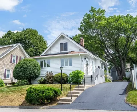 61 Acushnet Ave, Worcester, MA 01606