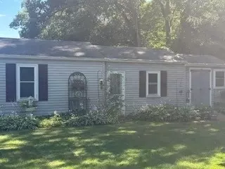 58 Maebeth St, Springfield, MA 01119 photo 6