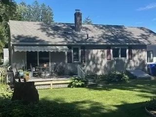58 Maebeth St, Springfield, MA 01119 photo 5