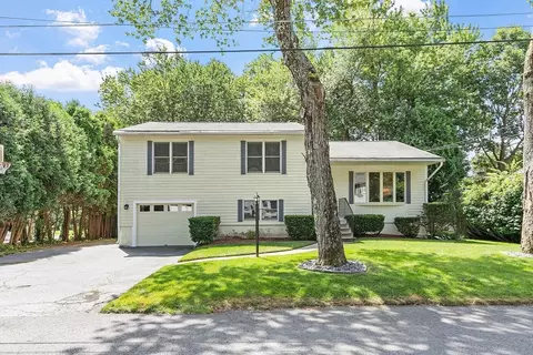 39 Rustic Dr, Leominster, MA 01453