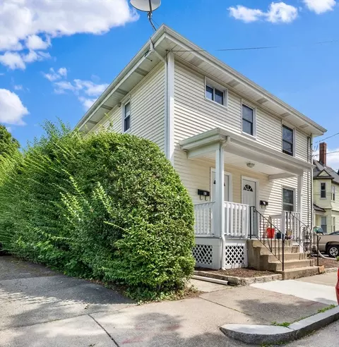 79-81 Vernon St, Waltham, MA 02453