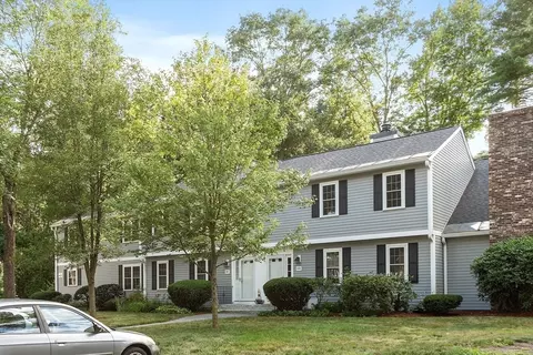 68 Macintosh Ln #68, Boxborough, MA 01719