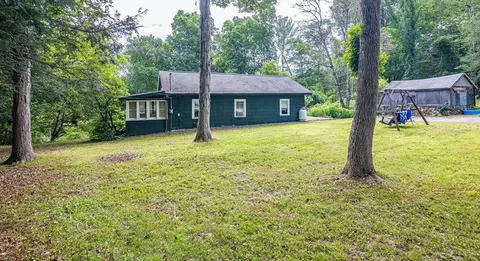 7 Duval Rd, Dudley, MA 01571