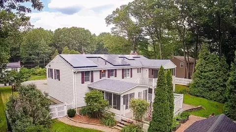 View/Area - 83 Pine St, Natick, MA 01760 photo 1 of 3