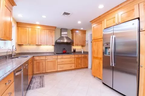 Kitchen - 83 Pine St, Natick, MA 01760 photo 3 of 5