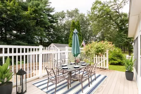 Exterior - 83 Pine St, Natick, MA 01760 photo 6 of 9