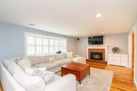 Living - 83 Pine St, Natick, MA 01760 photo 2 of 4