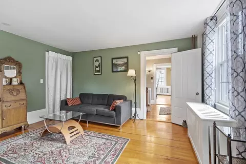 55 W Main St, Georgetown, MA 01833 photo 8