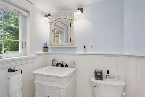 55 W Main St, Georgetown, MA 01833 photo 32