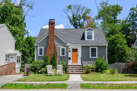 40 Lyman Rd, Milton, MA 02186