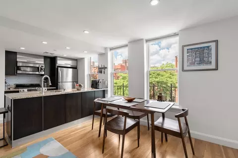 294 Newbury St #3D, Boston, MA 02115
