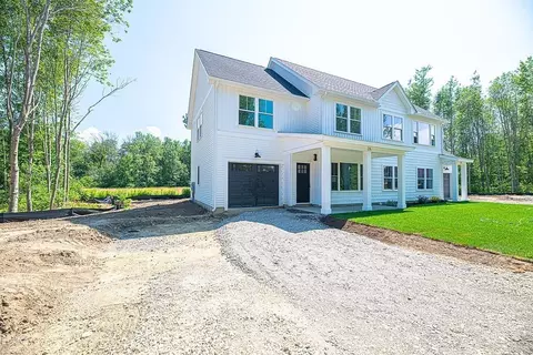 10 Clover Cir #B, Salisbury, MA 01952 photo 2