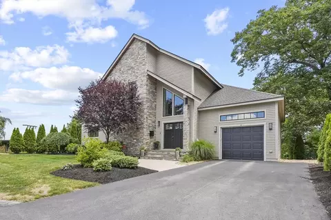 14 Bay Edge Ln, Worcester, MA 01604 photo 2