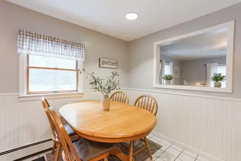 4 Mott Dr, Attleboro, MA 02703 photo 11