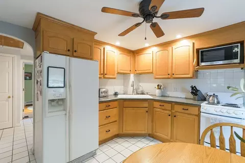 4 Mott Dr, Attleboro, MA 02703 photo 9