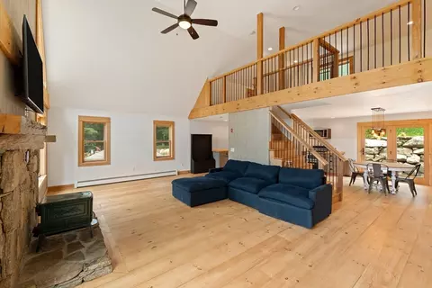 22 Potter Rd, Douglas, MA 01516 photo 9