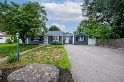 11 Savoy St, Worcester, MA 01607 photo 3
