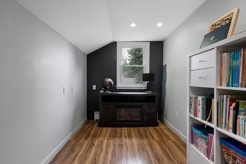 11 Savoy St, Worcester, MA 01607 photo 10