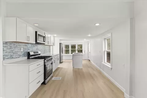 54 L St, Hull, MA 02045 photo 7