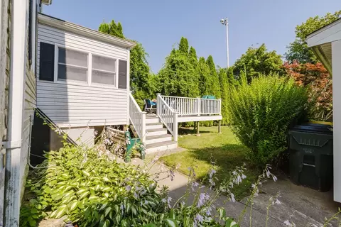 1004 Slade St, Fall River, MA 02724 photo 4