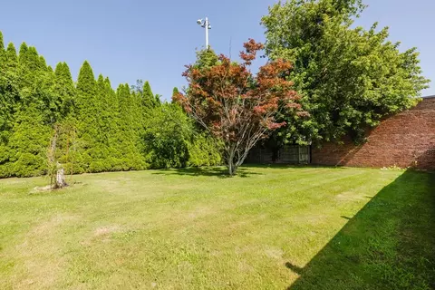 1004 Slade St, Fall River, MA 02724 photo 5