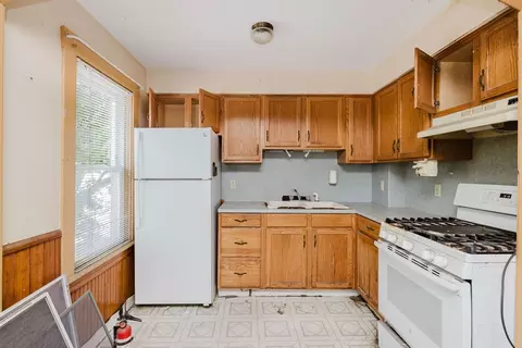 1004 Slade St, Fall River, MA 02724 photo 19