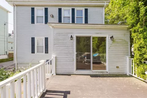 1004 Slade St, Fall River, MA 02724 photo 8