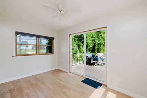 1004 Slade St, Fall River, MA 02724 photo 17