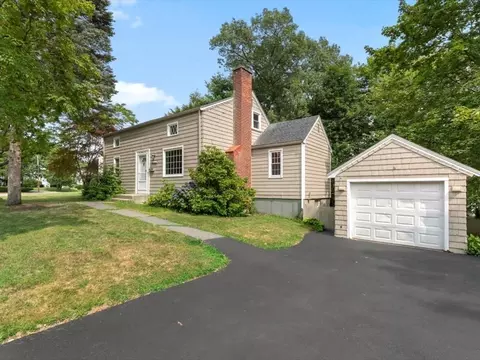 221 Kings Grant Rd, Marlborough, MA 01752