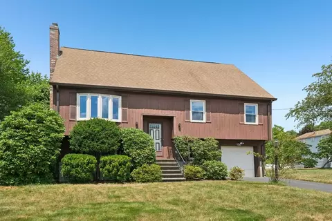9 Thomas Salamone Cir, Randolph, MA 02368